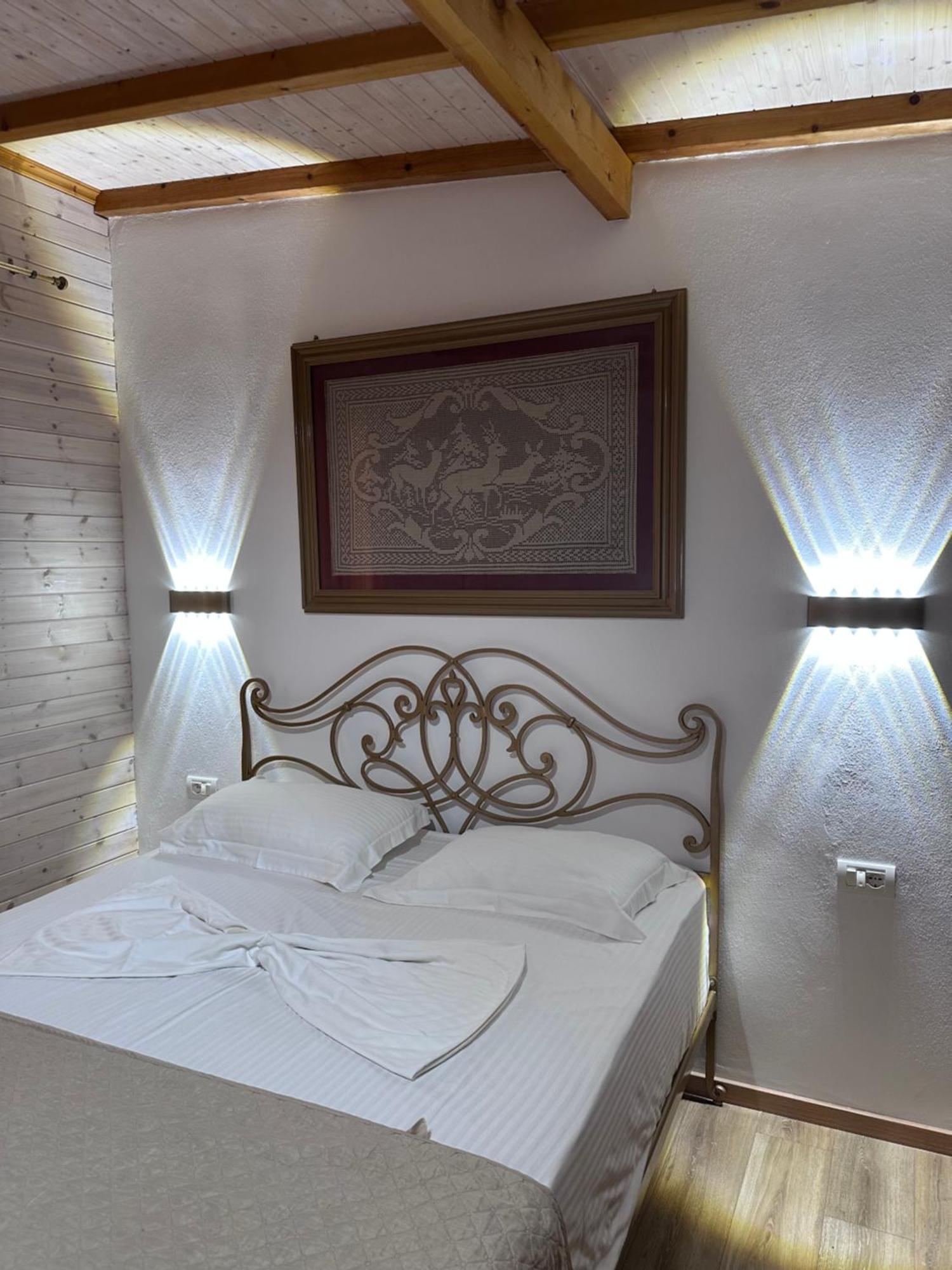 Nashos Bungalows Himare Fshat Zewnętrze zdjęcie